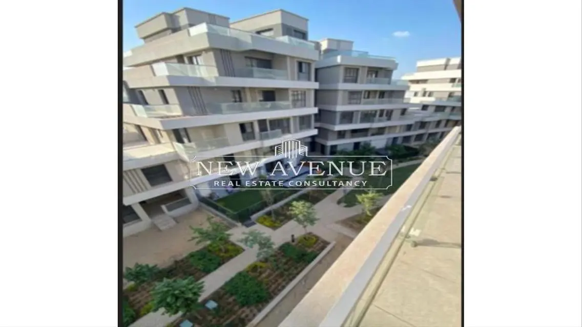 Luxury Apartment with 160 Meters Overlooking a Landmark