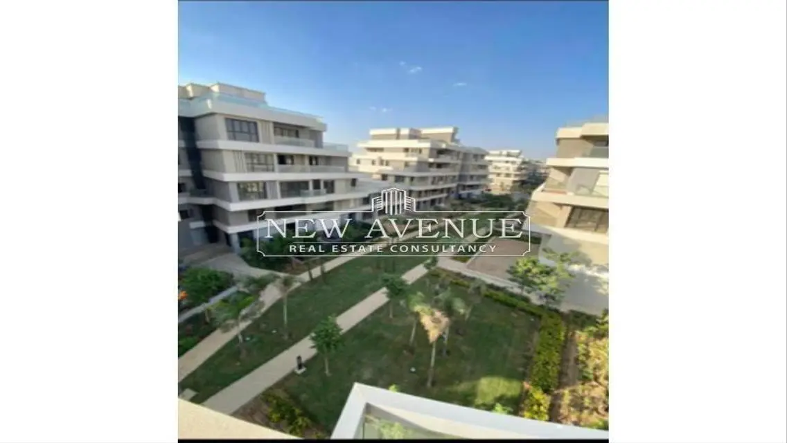 Luxury Apartment with 160 Meters Overlooking a Landmark