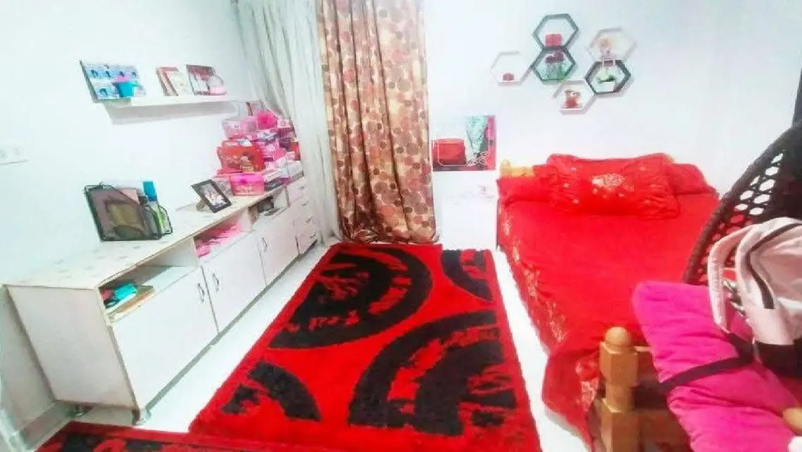 شقة مفروشة بالكامل للإيجار في كمبوند الشرفية 34 بإطلالة على الحدائق