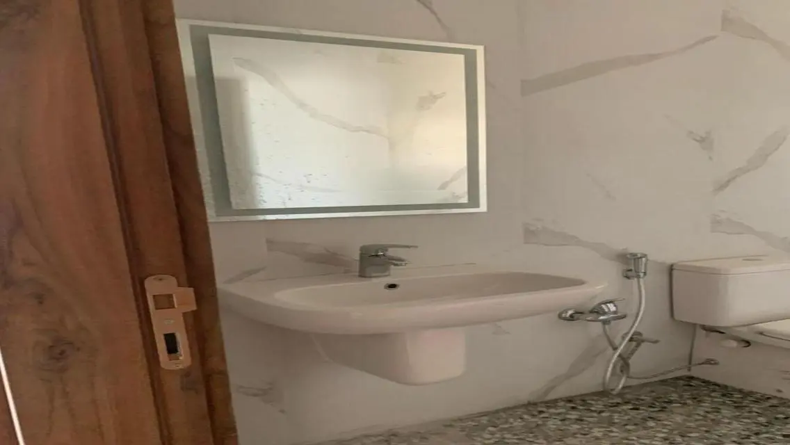 Stunning Apartment for Rent Overlooking a Landmark