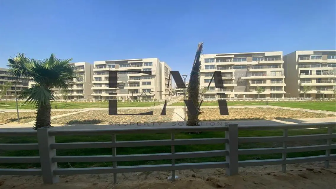 شقة فاخرة للبيع بمساحة واسعة