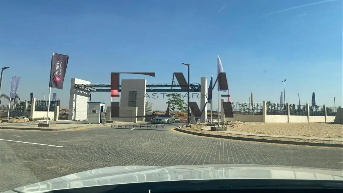 شقة فاخرة للبيع بمساحة واسعة