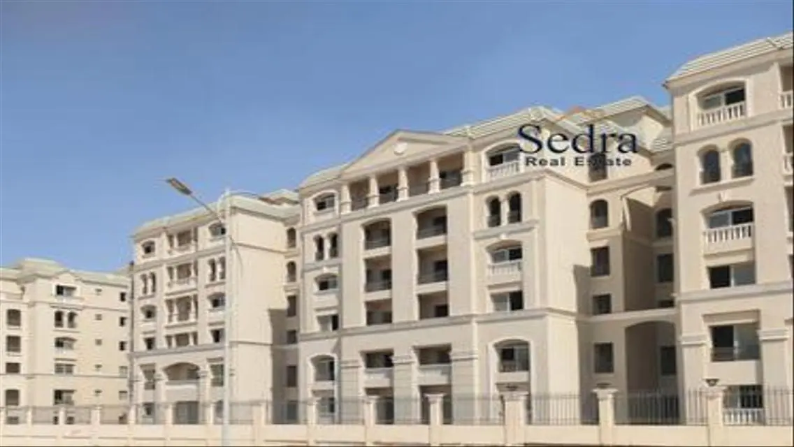 شقة فاخرة بمساحة 2000 متر مع إطلالة رائعة