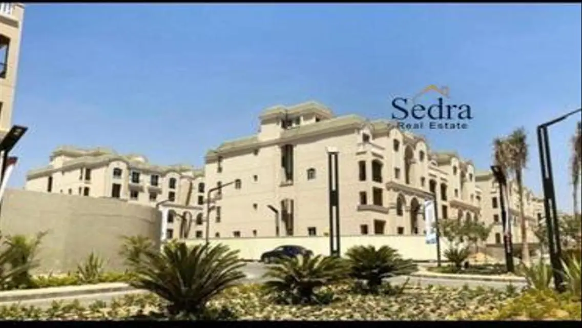 شقة فاخرة بمساحة 2000 متر مع إطلالة رائعة