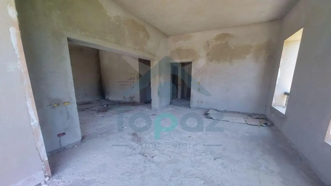 Luxurious Villa with Spacious Area and Stunning Views