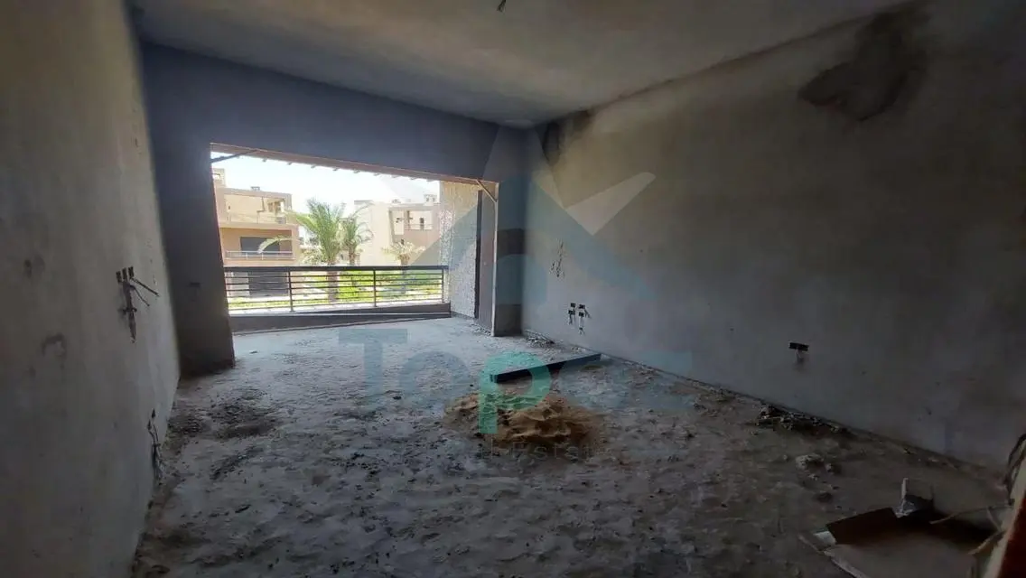 Luxurious Villa with Spacious Area and Stunning Views