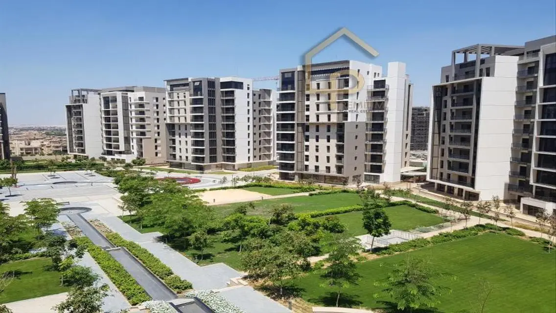Park-side Residence with Luxury Amenities