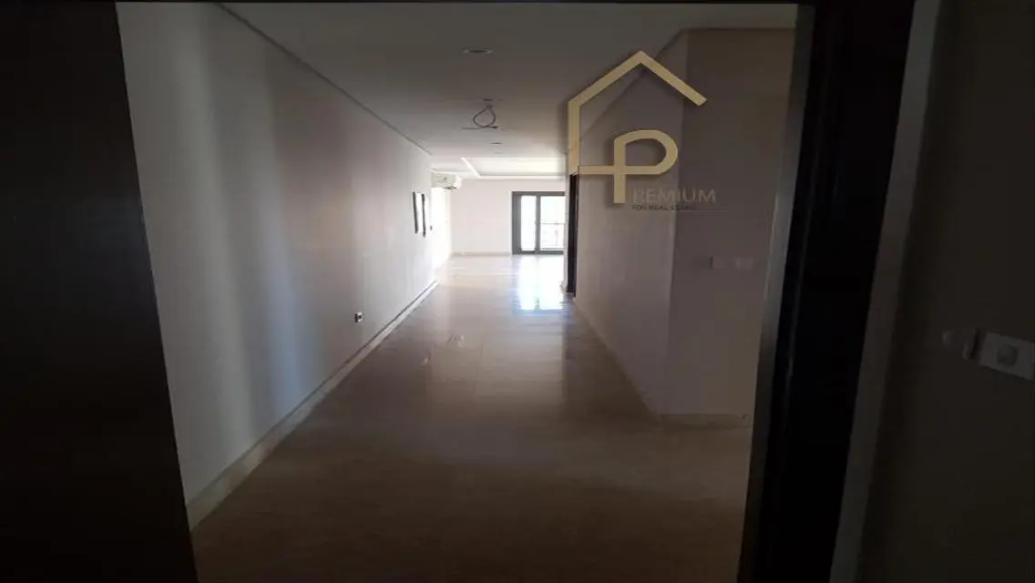 Park-side Residence with Luxury Amenities