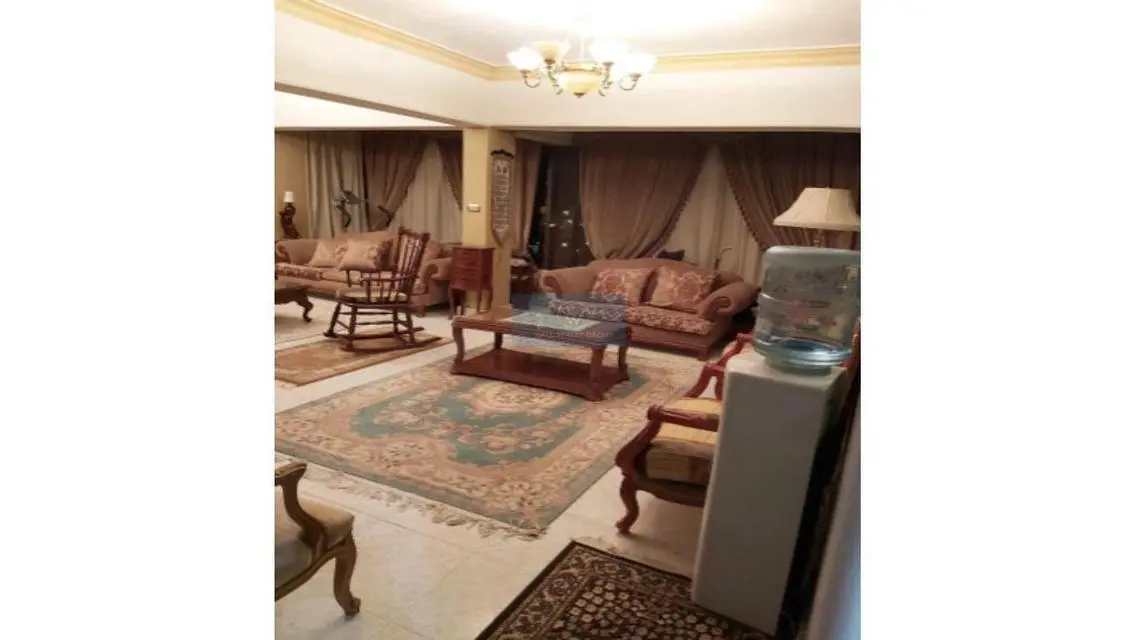 شقة فاخرة للبيع في MN130