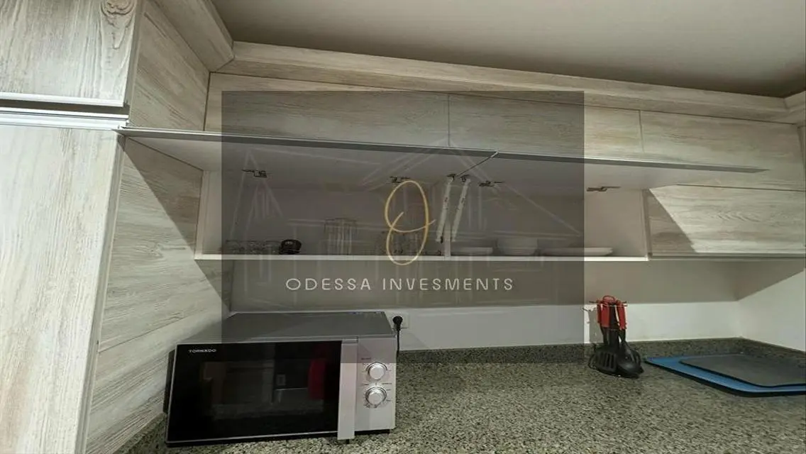Luxurious Three-Bedroom Apartment in a Modern City