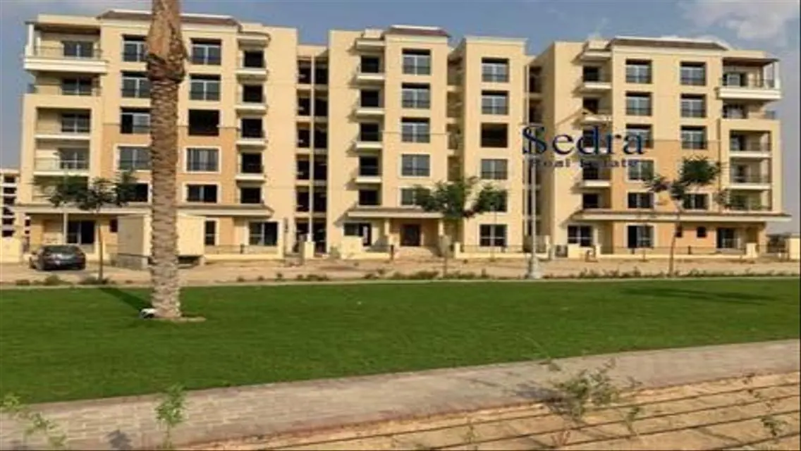 Luxury 3-Bedroom Apartment Overlooking Lakes with Premium Amenities