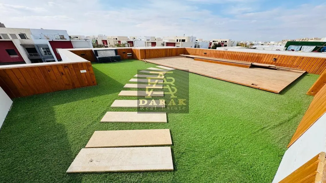 Luxury Villa for Sale with Spacious Layout