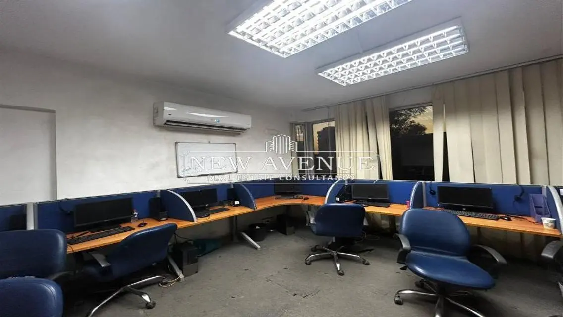 Modern Office Space of 700 sqm for Sale