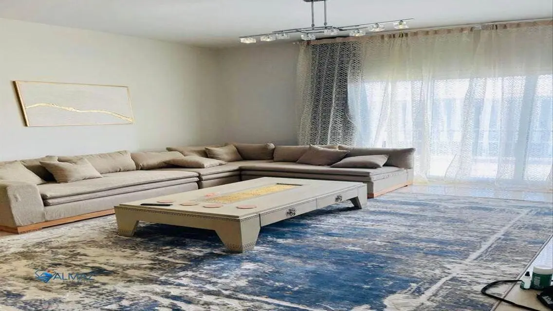 Luxury Apartment for Sale in the Heart of the City