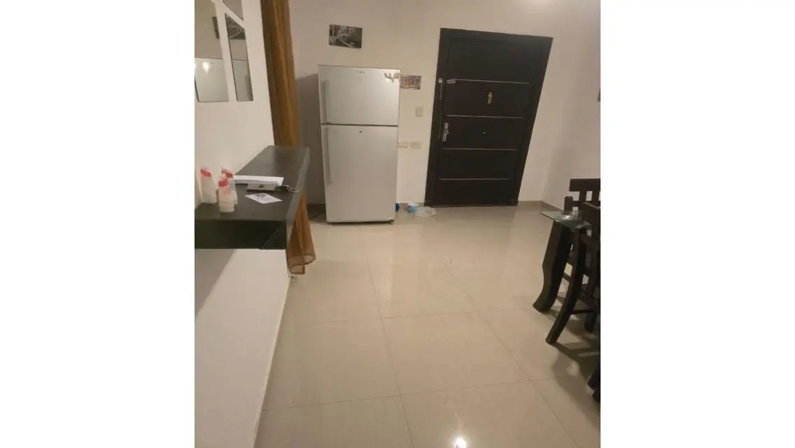 شقة رائعة للبيع بمساحة واسعة
