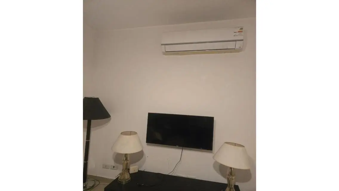 شقة رائعة للبيع بمساحة واسعة