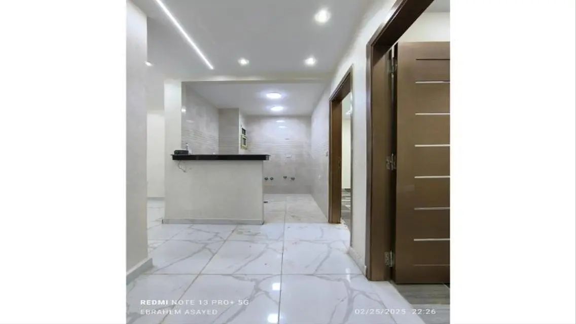 Luxury Villa with Spacious Design and Private Garden