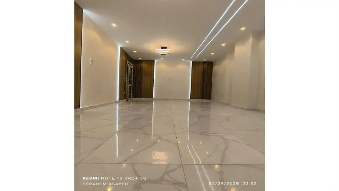 Luxury Villa with Spacious Design and Private Garden