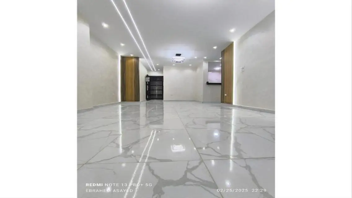 Luxury Villa with Spacious Design and Private Garden
