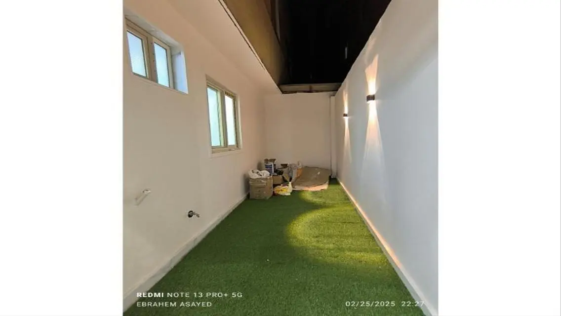 Luxury Villa with Spacious Design and Private Garden