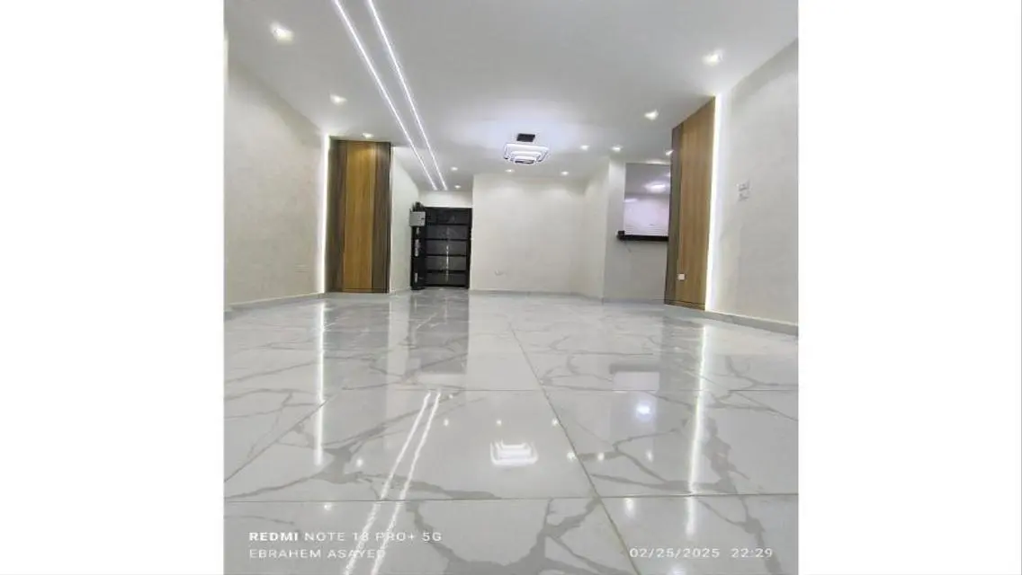 Luxury Villa with Spacious Design and Private Garden