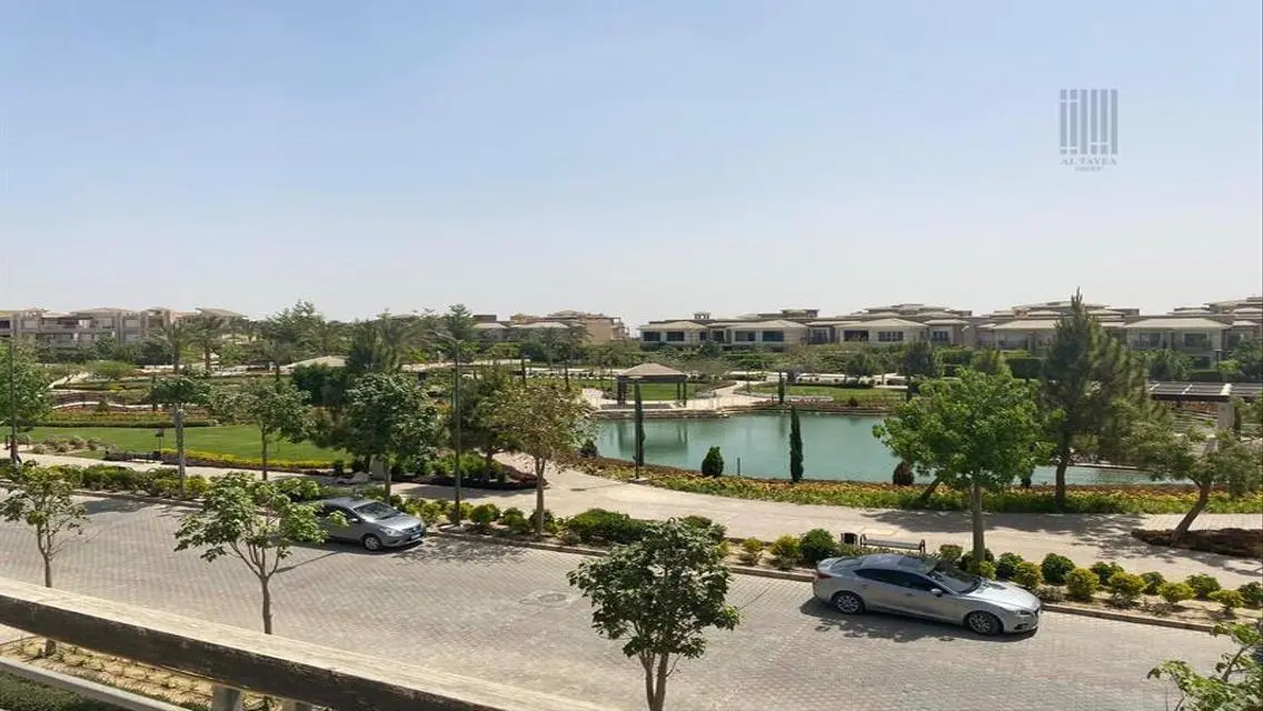 Luxurious Villa with Ample Space and Premium Amenities