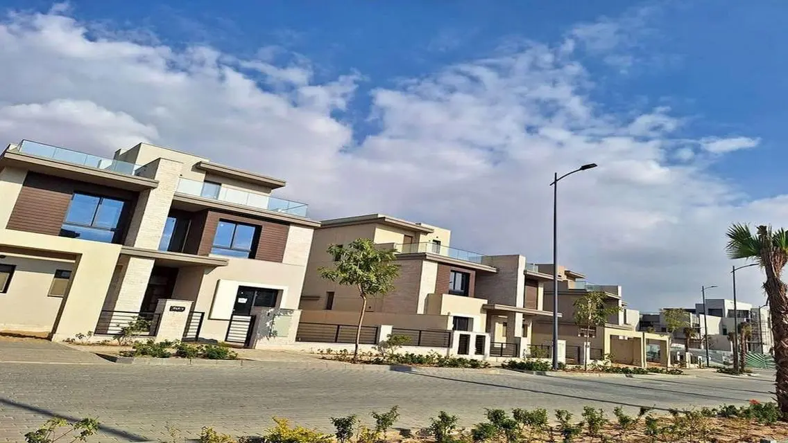 Luxury Villa for Sale with Private Garden and Pool
