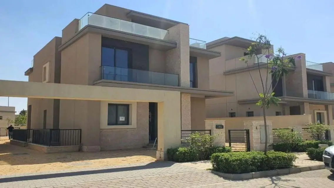 Luxury Villa for Sale with Private Garden and Pool