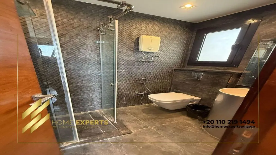 Luxury 3-Bedroom Apartment with Spectacular View