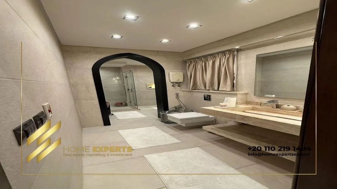 Luxury 3-Bedroom Apartment with Spectacular View