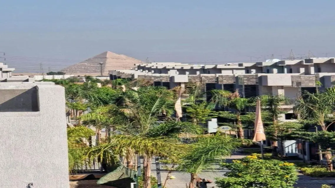Luxury Apartment in Sun Capital Compound