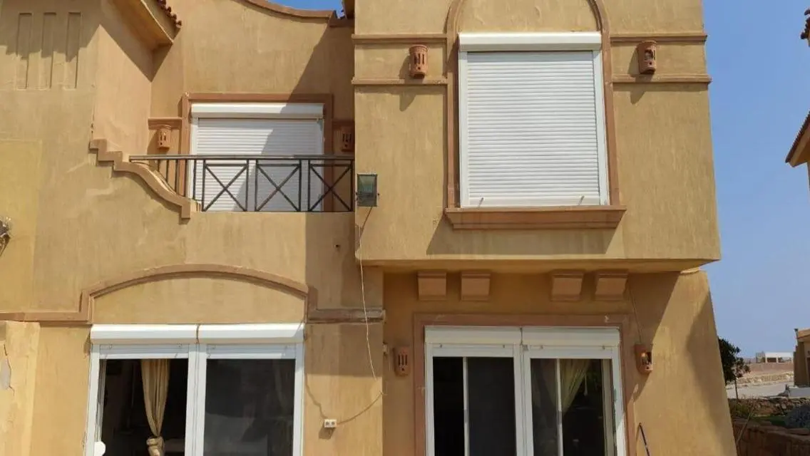 Luxurious Villa with Security and Prime View