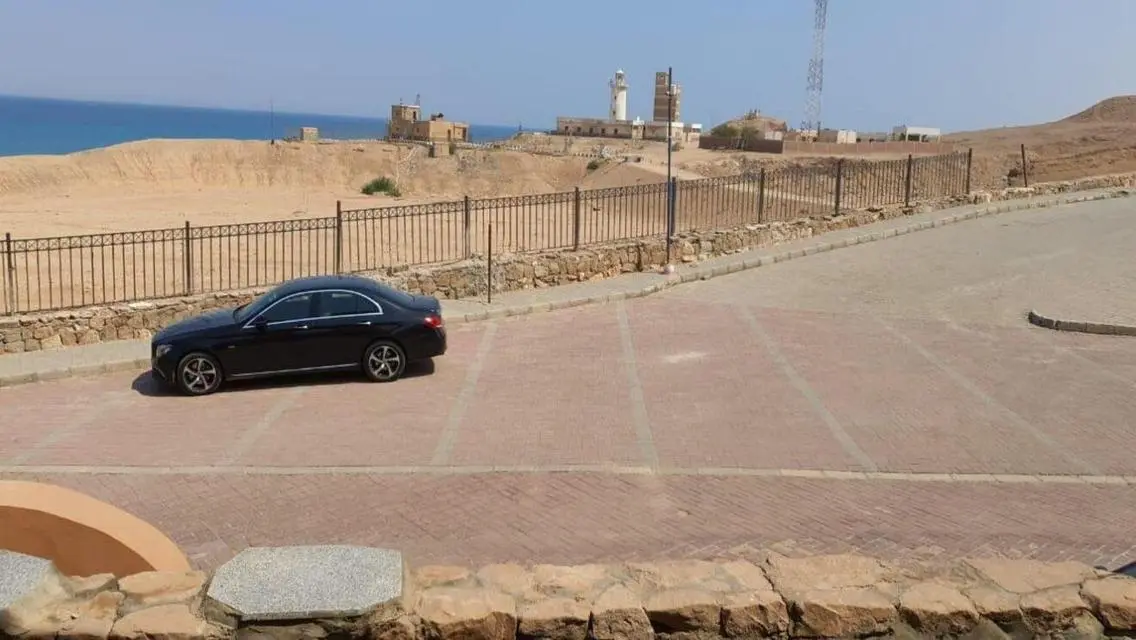 Luxurious Villa with Security and Prime View