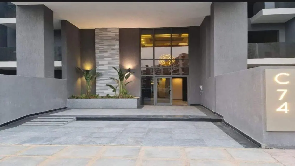 Luxury Apartment in Sun Capital Compound