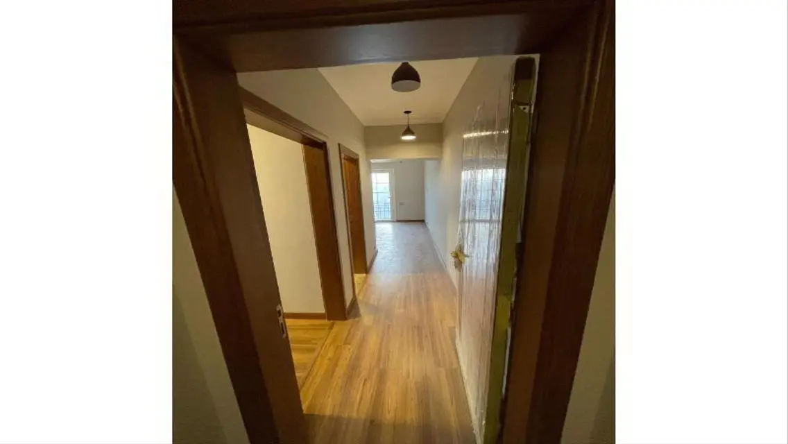 Stunning Apartment with 211 sqm Space