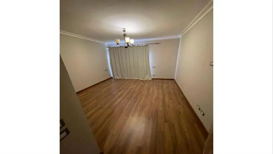Stunning Apartment with 211 sqm Space