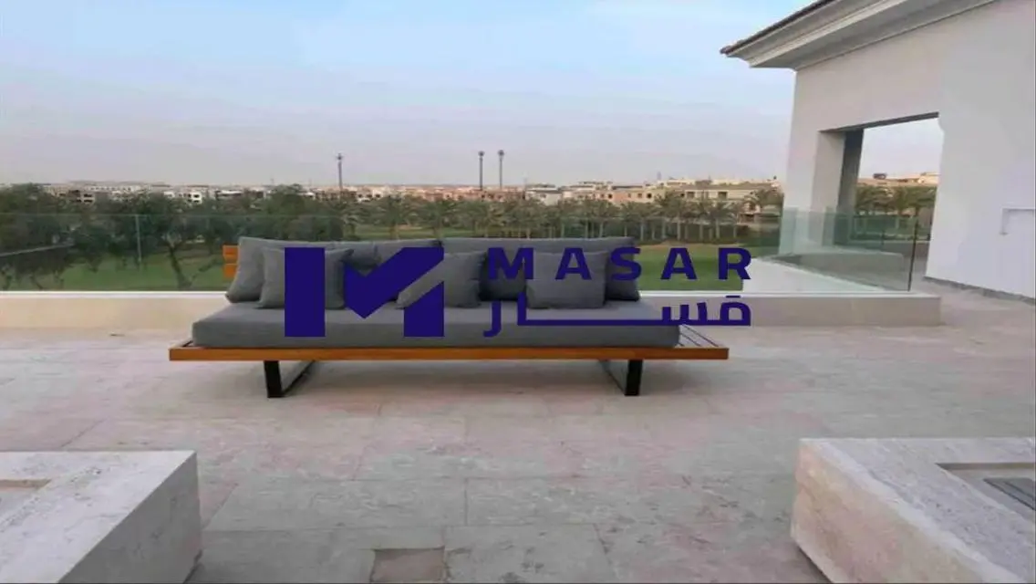 Luxury Villa for Sale with Expansive Space