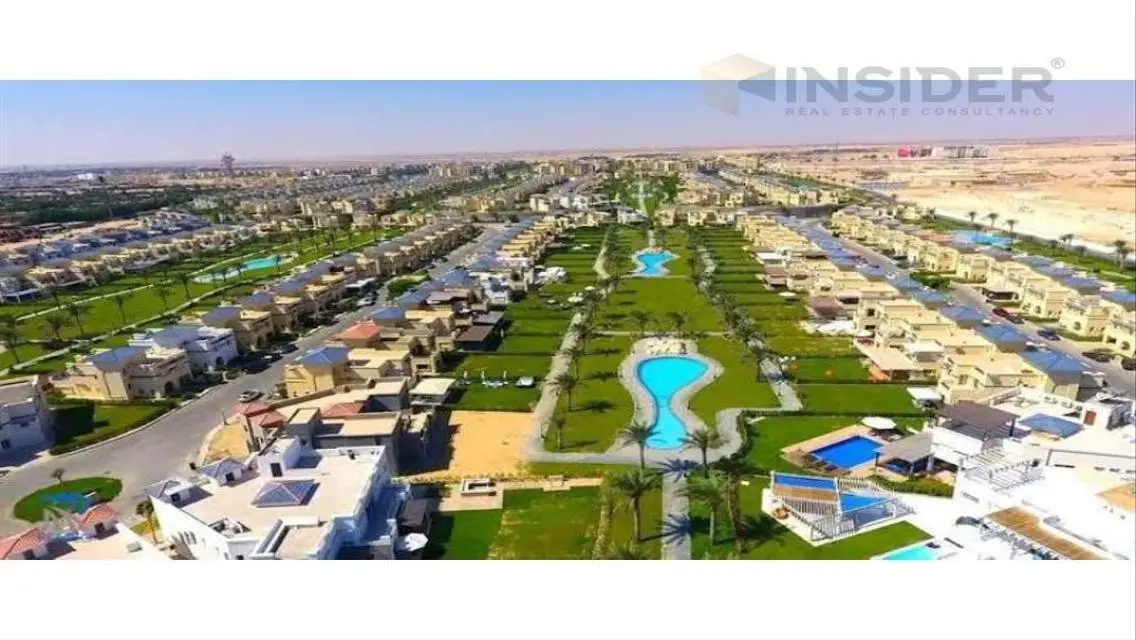 شقة فاخرة للبيع في مجمع سكني فاخر