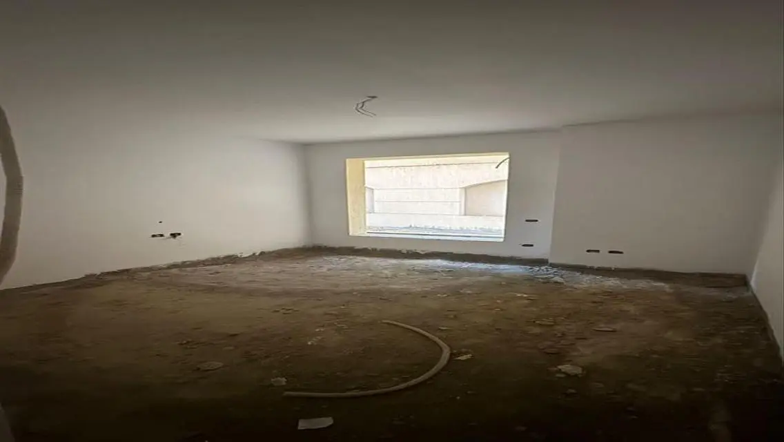 Luxury 3-Bedroom Apartment with Private Garden