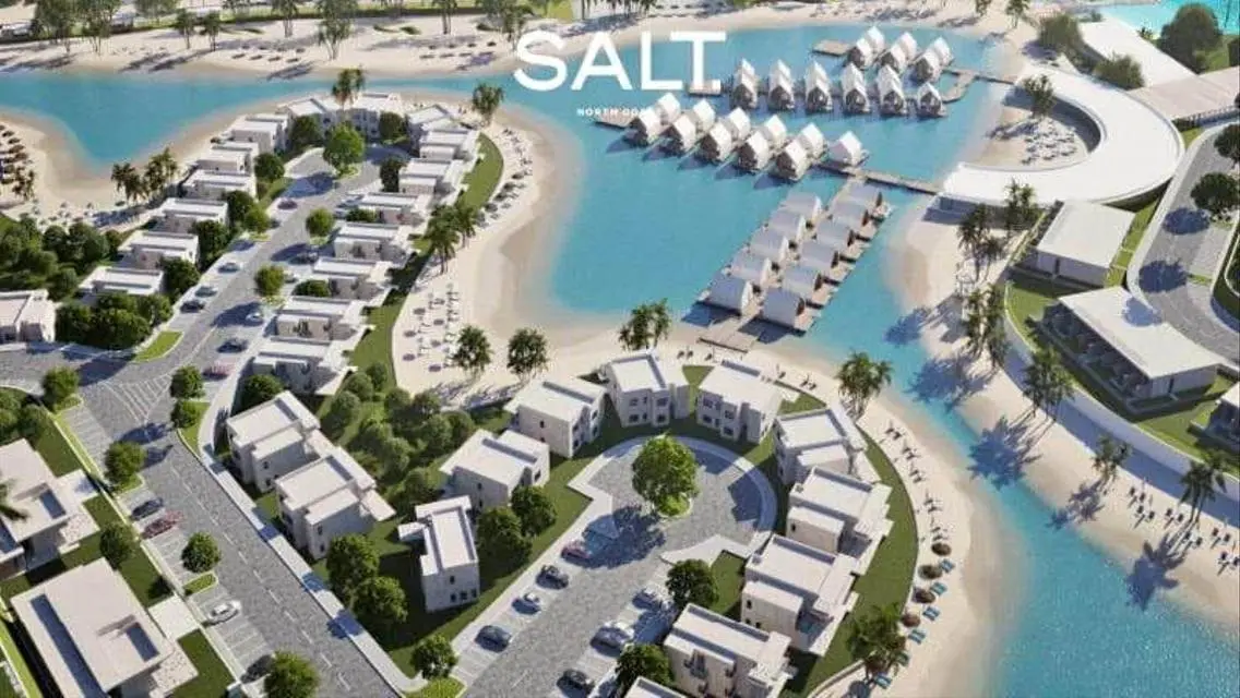 شاليه ثلاث غرف نوم للبيع بخصم في سالت رأس الحكمة