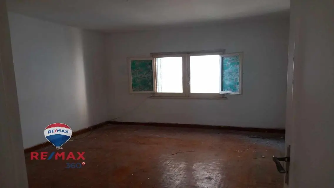 Luxurious 180 Meter Apartment in the Heart of the City