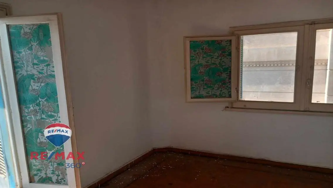 Luxurious 180 Meter Apartment in the Heart of the City