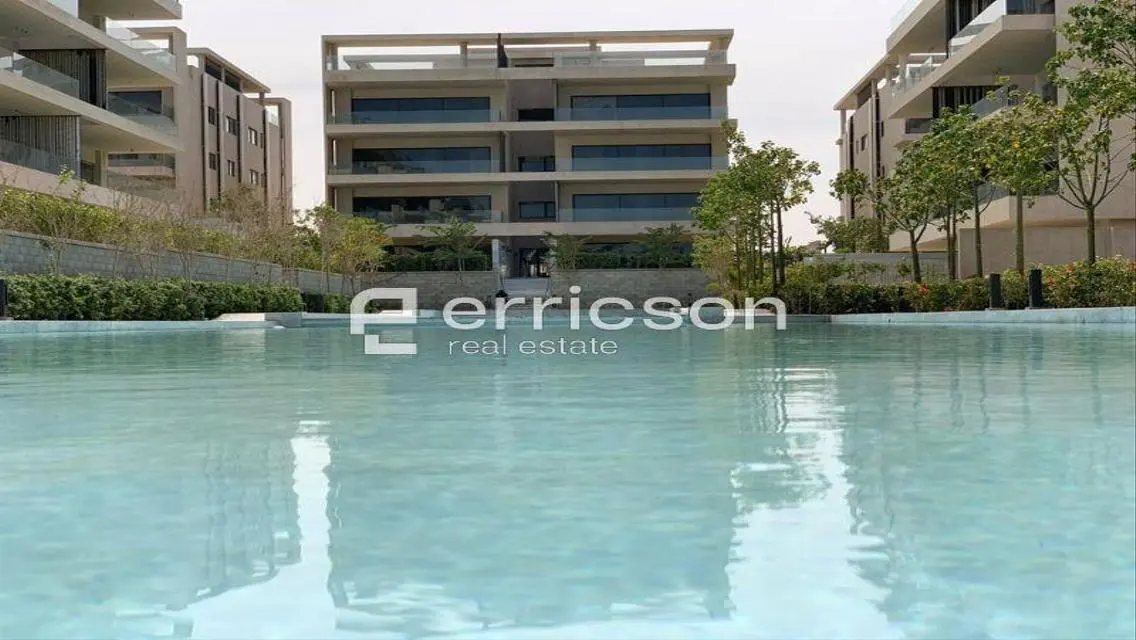 Luxurious Apartment for Sale with Stunning Lake Views