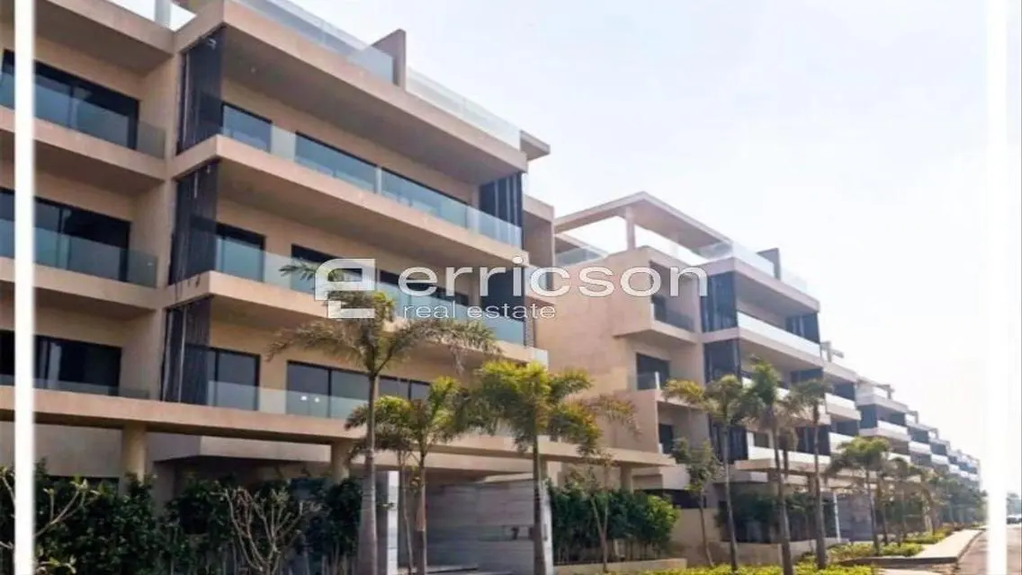Luxurious Apartment for Sale with Stunning Lake Views