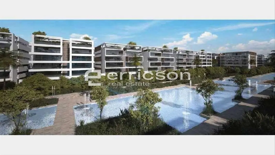 Luxurious Apartment for Sale with Stunning Lake Views