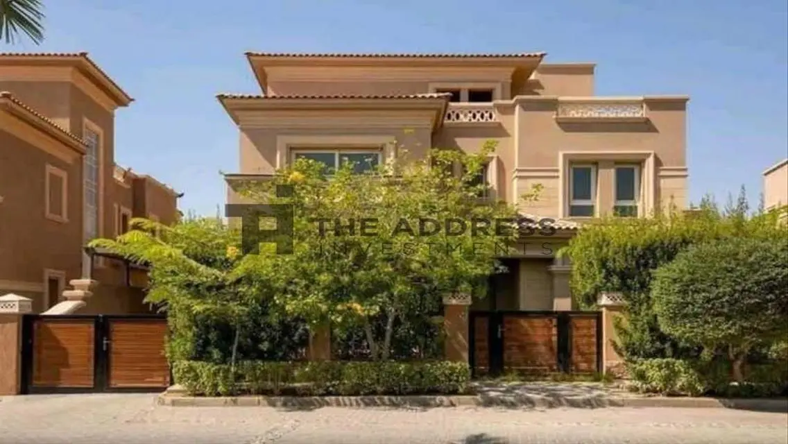 Charming Villa with Spacious Layout and Private Pool