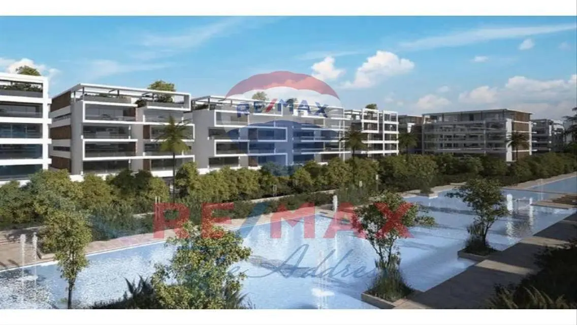 Luxury Lake View Apartment with Full Amenities
