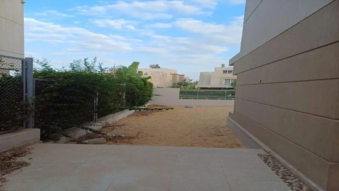 Luxury Villa for Sale with Garden and Shared Pool