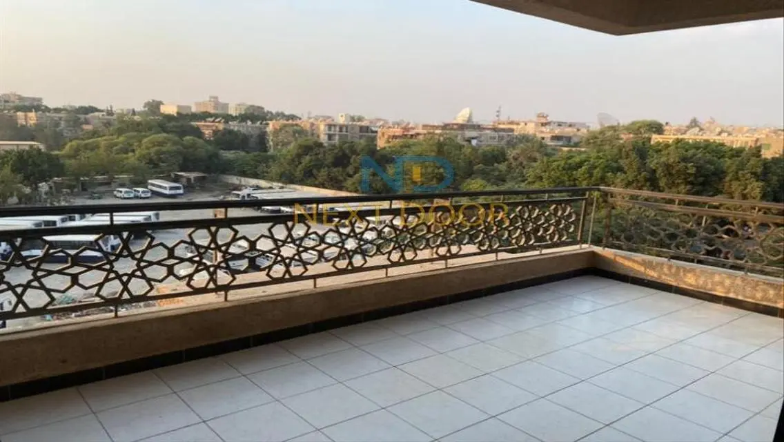 شقة فاخرة 3 غرف نوم بإطلالة رائعة