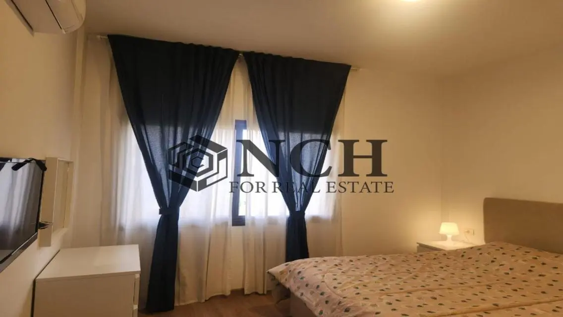 Luxury Apartment in Fifth Square